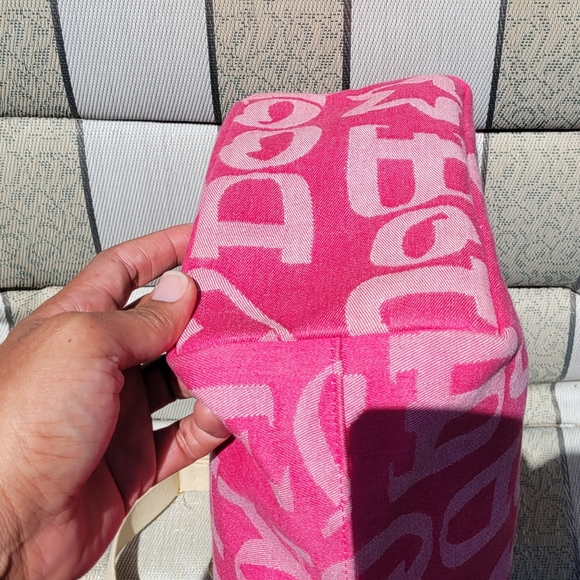 Authentic Dooney and bourke Shoulder Bag - Picture 5 of 12